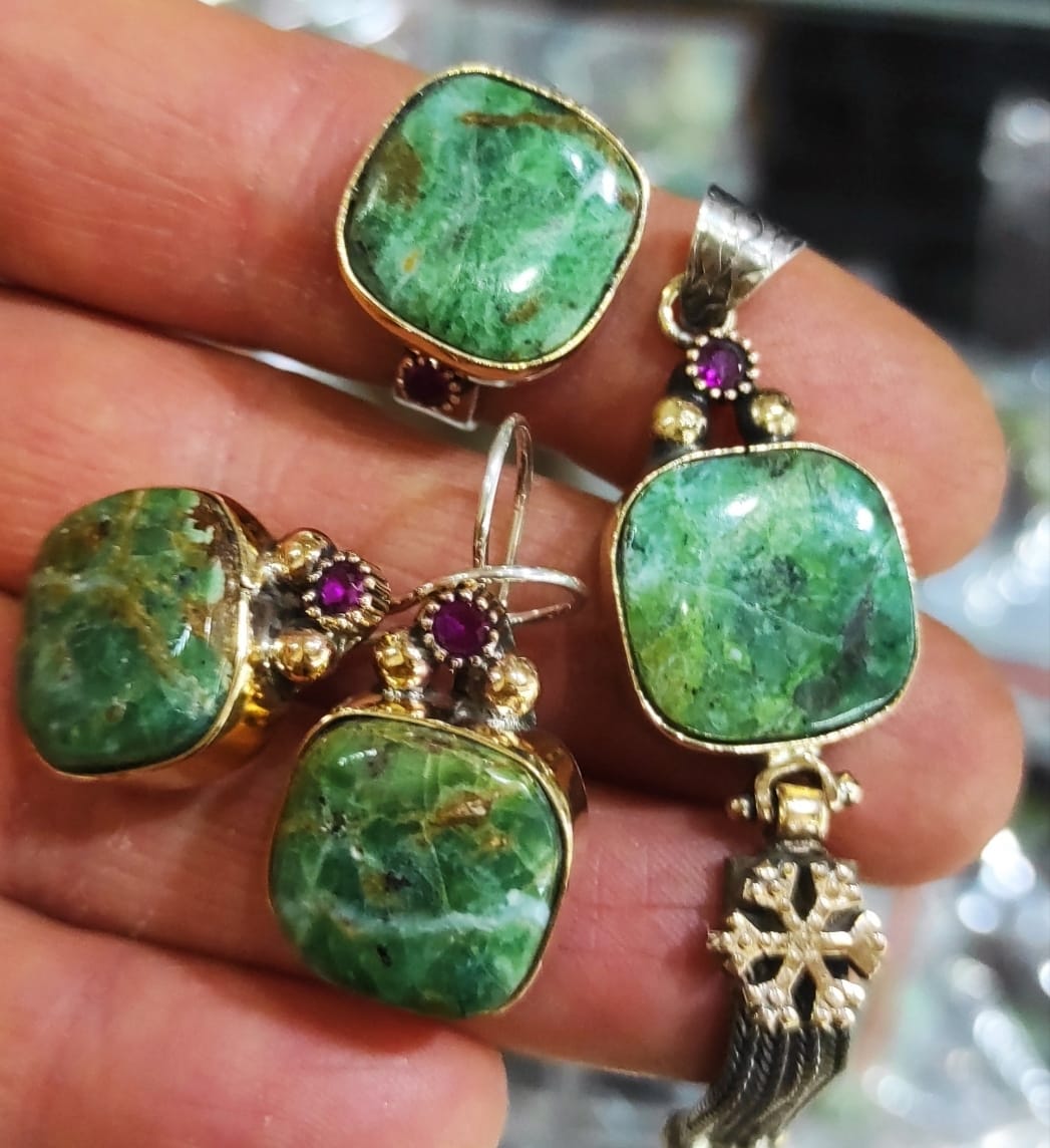 Oltu Zümrüt - Zümrüt Opal - Zümrüt Takılar