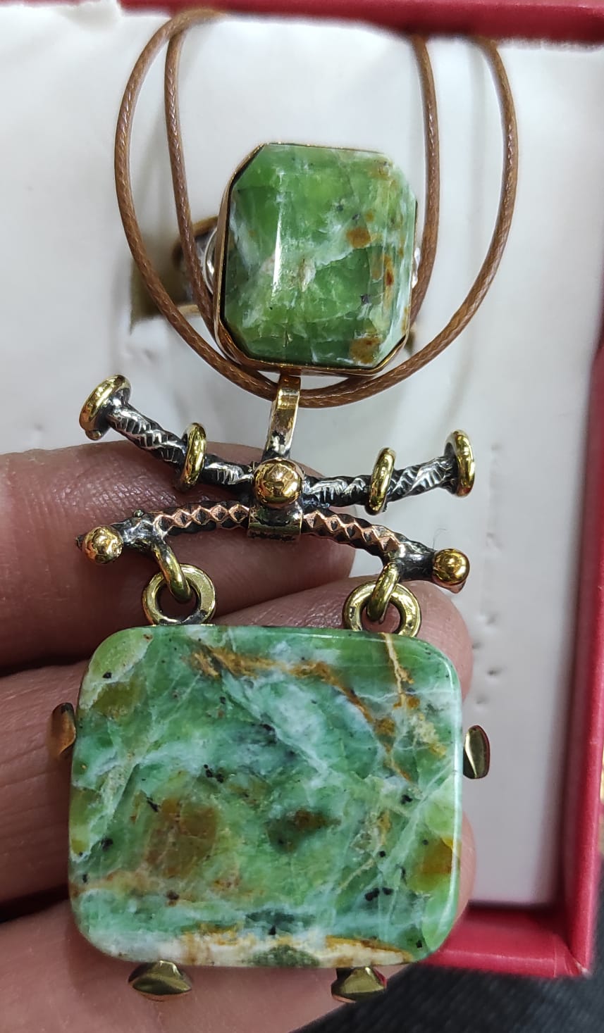 Oltu Zümrüt - Zümrüt Opal - Zümrüt Takılar